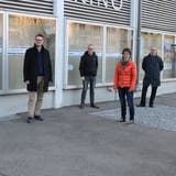 Die Gesprächsteilnehmer vor dem Kino Roxy in Romanshorn. (Bild: Markus Bösch)