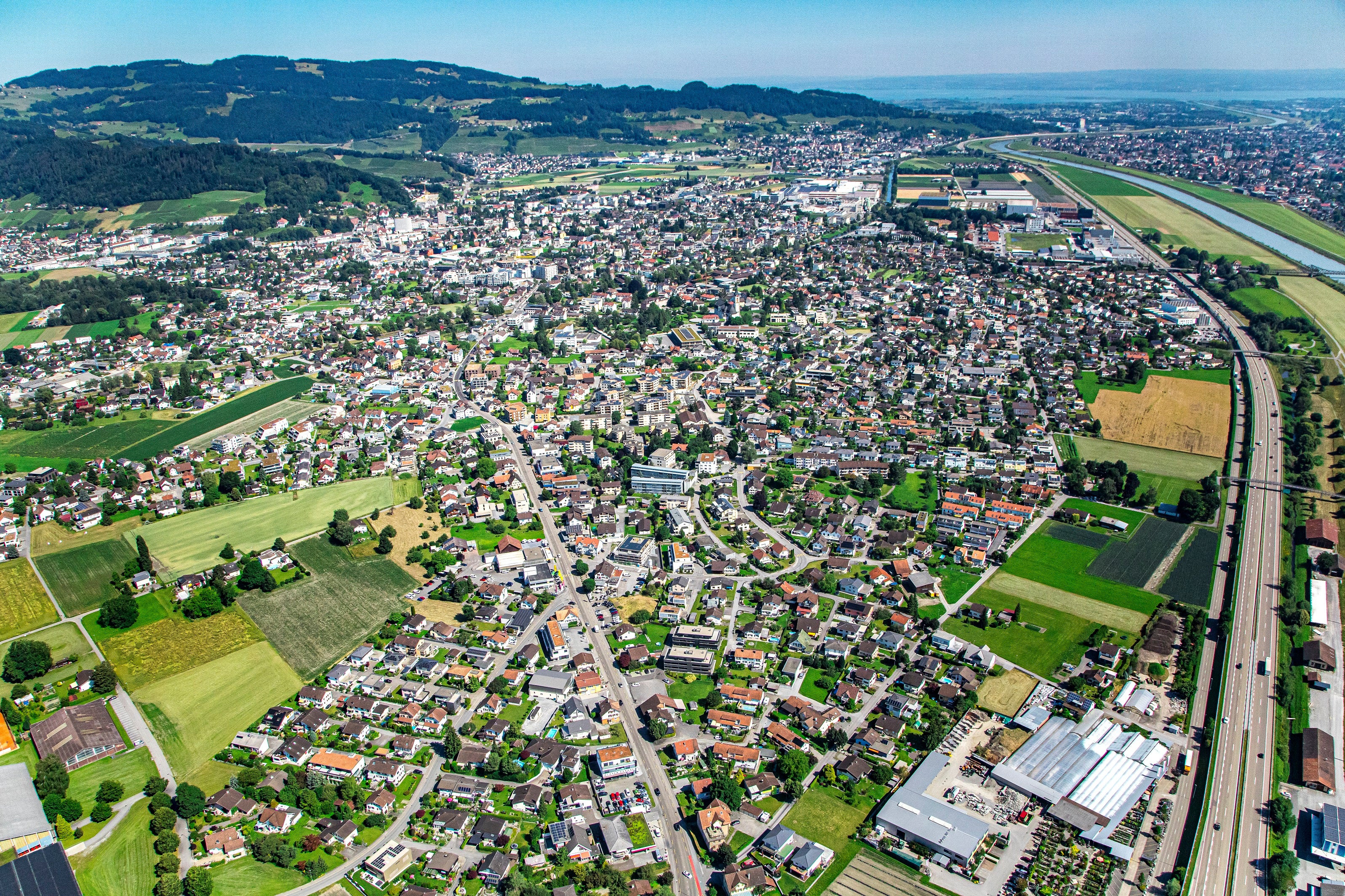 Widnau - Höhere Steuereinnahmen, Minderausgaben Bei Der Schule, Weniger ...