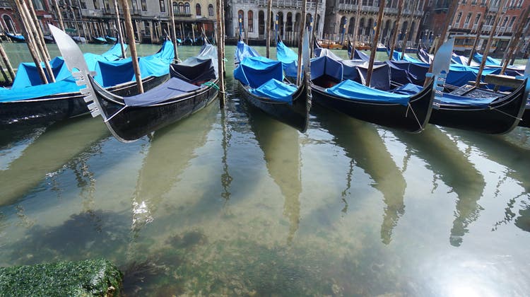Stehen seit über einem Jahr still: Gondeln in Venedig. Ab heute steht die Stadt mit ihrem Umland Venetien auf der Quarantäneliste der Schweiz. (EPA)