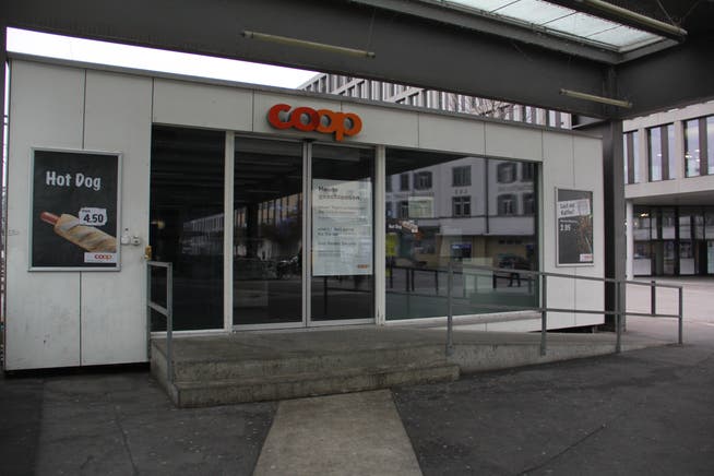 Seit der Pavillon am Bahnhof Brugg von der Gemeinde Windisch die befristete Bewilligung bis Ende 2021 hat, hat Coop nicht wieder geöffnet.