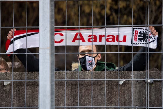Fc Aarau Die Mauerfans Vom Brugglifeld So Gehen Polizei Und Liga Mit Dem Corona Phanomen Um