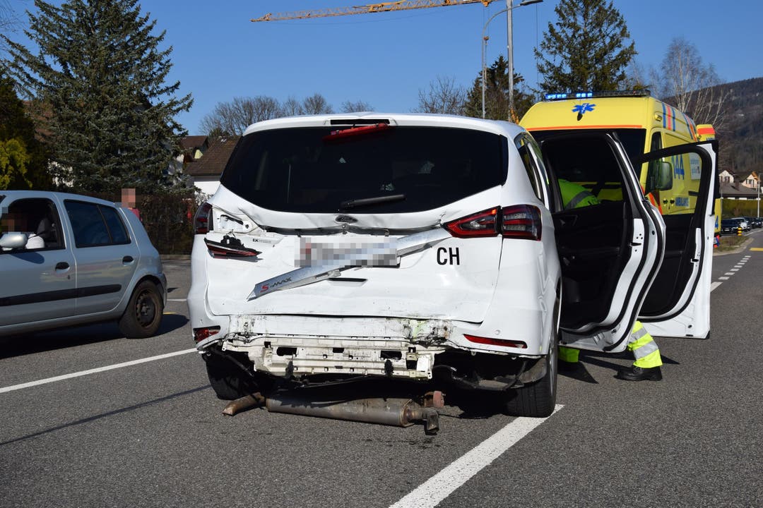 Beim Auffahrunfall auf der Thalstrasse in Balsthal erlitten beide Autos einen Totalschaden.