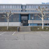 Im Bildungszentrum Unterentfelden soll künftig die Informatikabteilung des Kantons vereint werden. (Alex Spichale)