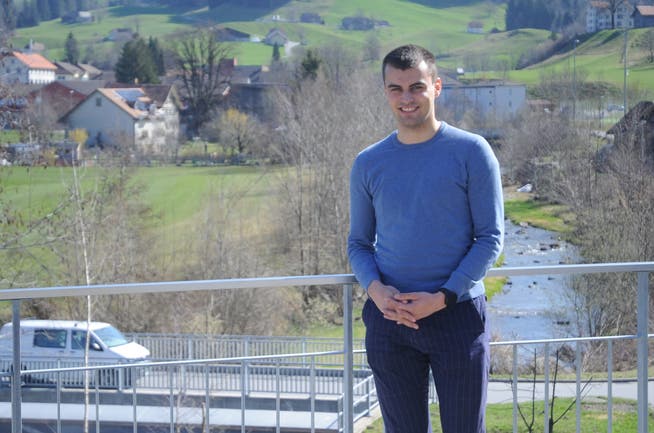 Mit 23 Jahren ist Raphael Brauchli der jüngste Kandidat, der sich für den Bühlerer Kantonsratssitz bewirbt. Doch seine politischen Ambitionen sind gross. 