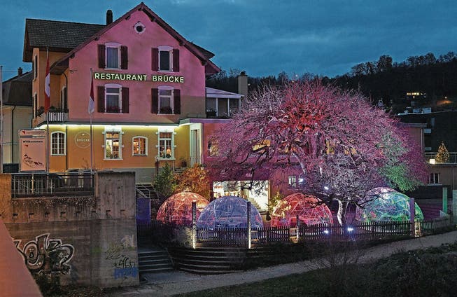 Stammgäste vom Restaurant Brücke in Niedergösgen werden dieses Wochenende in Interlaken verköstigt.
