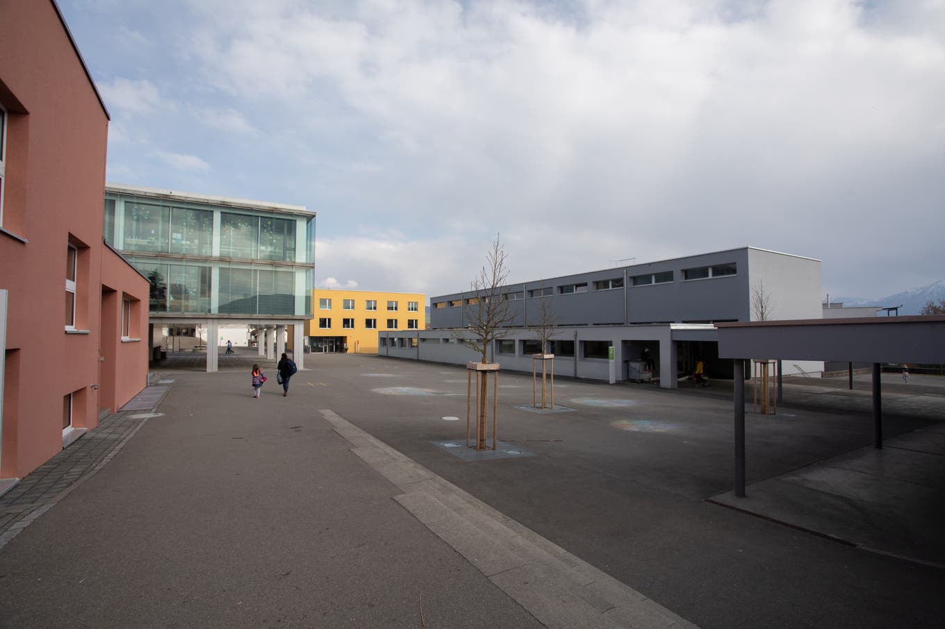 Covid-19 - Schule Steinhausen ist Grund für Spucktests an Unterstufen