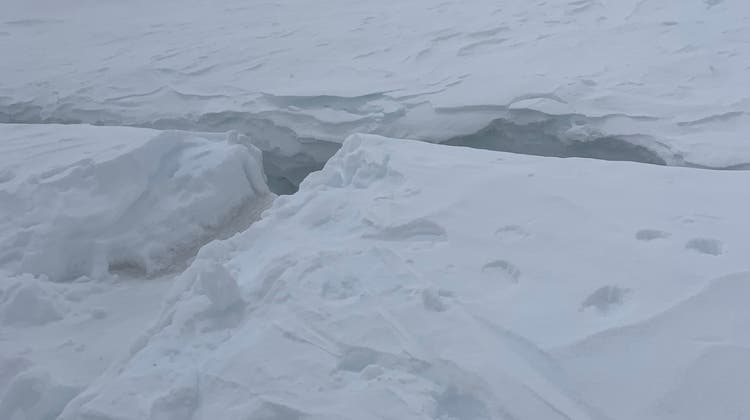 Ein 48-jähriger Walliser starb nach einem Sturz in eine Gletscherspalte. (Kapo VS)