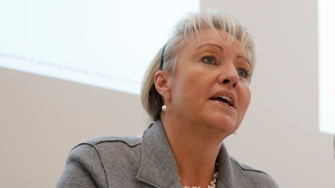 Bankratspräsidentin Barbara Janom stellte Fehler im Umgang mit Mitarbeitenden fest.
