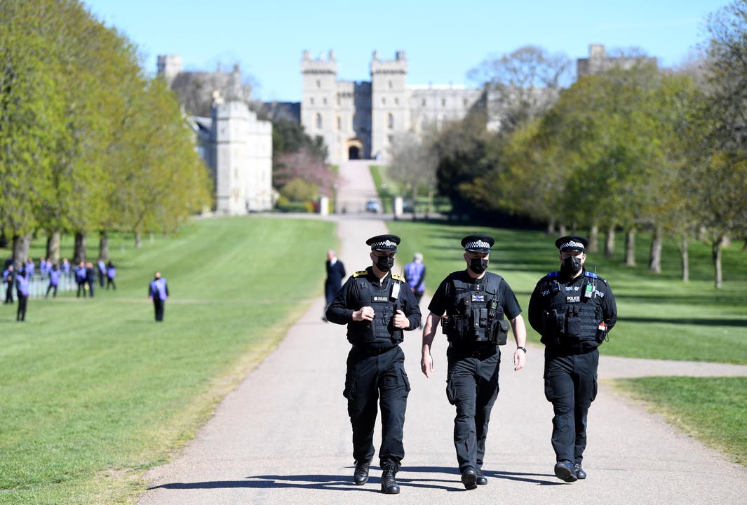 Hohe Sicherheitsvorkehrungen rund um Schloss Windsor. 