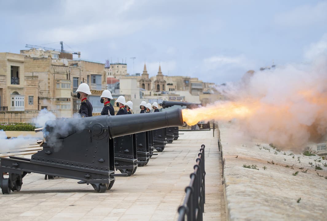 Auch Malta trauert: Neun Kanonenschüsse werden zu Ehren von Prinz Philipp abgefeuert 