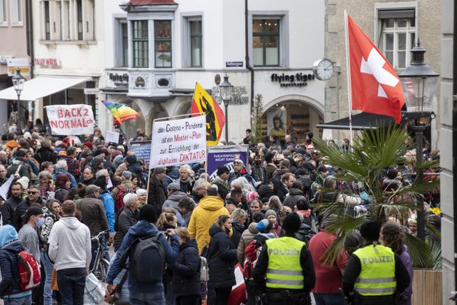 Zuletzt zogen am Samstag mehrere hundert Coronaskeptiker bei einer nicht bewilligten Demonstration durch Schaffhausen – im Aargau hoffen die Organisatoren auf eine bewilligte Kundgebung am 8. Mai.