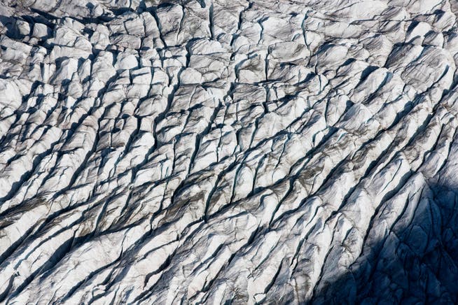 Die Gletscher, hier der Fieschergletscher, werden jedes Jahr kleiner und kleiner. 