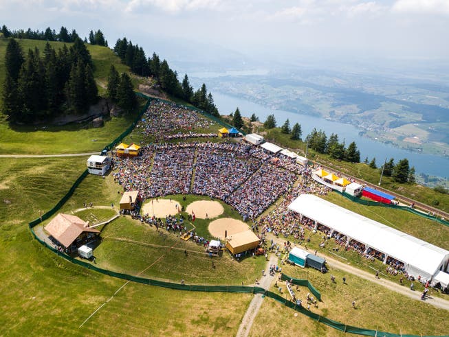 Das Bergfest auf Rigi Staffel gehört zu den Höhepunkten der Schwingsaison. 
