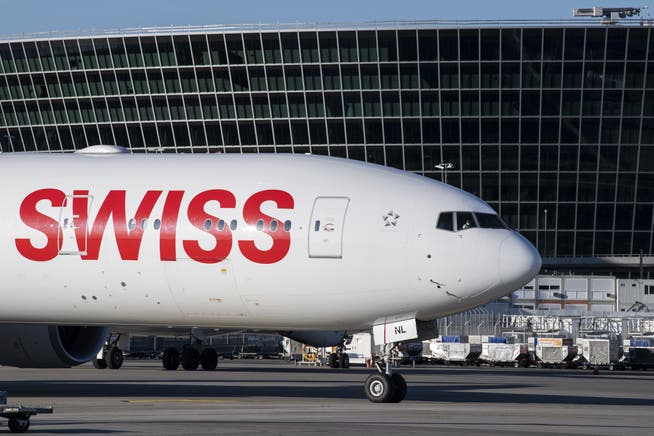 Viele Flugzeuge der Swiss bleiben momentan am Boden.