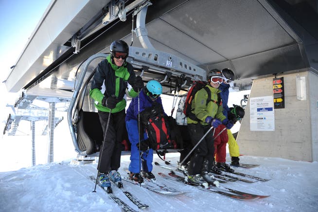 Skifahren ist auch am Gemsstock (hier der Gurschen-Lift) möglich. 