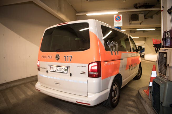 Die St.Galler Stadtpolizei musste am Freitag zweimal wegen renitenter, aggressiver Menschen ausrücken.