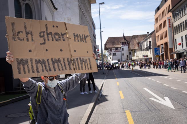 Auch dieser junge Aarauer stand am Strassenrand.