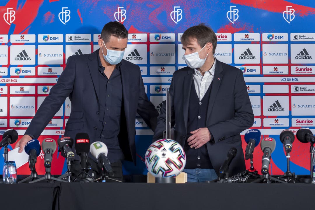 David Degen und Bernhard Burgener verkünden am 11. Mai die aussergerichtliche Einigung und den Machtwechsel beim FC Basel.
