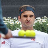 Am Freitag trainierte Roger Federer erstmals in Genf. (Martial Trezzini / KEYSTONE)