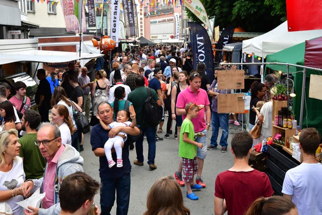 Das Streetfood-Festival lockt mit Essen aus aller Welt. 