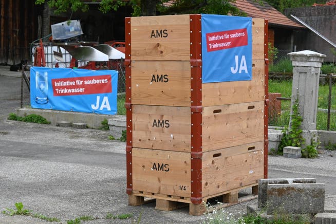 Plakate, die für ein Ja zur Trinkwasser-Initiative werben, werden säuberlich abmontiert und entfernt. Wie hier in Gontenschwil am vergangenen Wochenende.