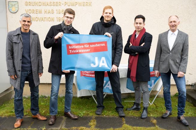 GLP-Grossrat Gian von Planta (ganz links) engagiert sich im liberalen Komitee Aargau für die Trinkwasser-Initiative.