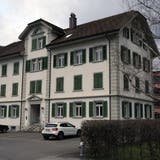 Das Haus Centro an der Weidlistrasse 2 in Stans soll bedürfnisgerecht umgebaut werden. Die Grünen Stans unterstützen dieses Anliegen. (Martin Uebelhart (Stans, 3. Februar 2020))