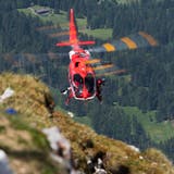 Die Schweizerische Rettungsflugwacht Rega kommt zum Einsatz, wenn Wanderer in Not sind. Zum Beispiel hier unterhalb des Säntisgipfels. (Bild: Benjamin Manser (25. Juni 2019))