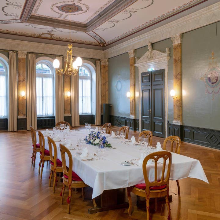 Baden Hotel Blume restauriert prächtigen Saal aus Belle Epoque Baden Hotel Blume restauriert prächtigen Saal aus Belle Epoque