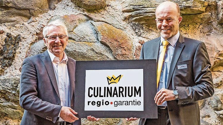 Culinarium-Präsident Walter Müller (links) und Geschäftsführer Urs Bolliger beobachten mit Genugtuung, dass das Bewusstsein für Regionalität während der Coronakrise stark gewachsen ist. (Bild: pd)