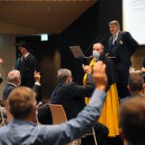 Die von Talammann Beat Schmid geleitete Versammlung wurde im Konzertsaal des Radisson Blu abgehalten (Bild: Urs Hanhart (Andermatt, 30. Mai 2021))