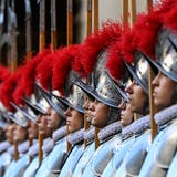 Sie soll eine neue Kaserne erhalten: die Schweizer Garde in Rom. (Bild: Riccardo Antimiani/EPA ANSA)