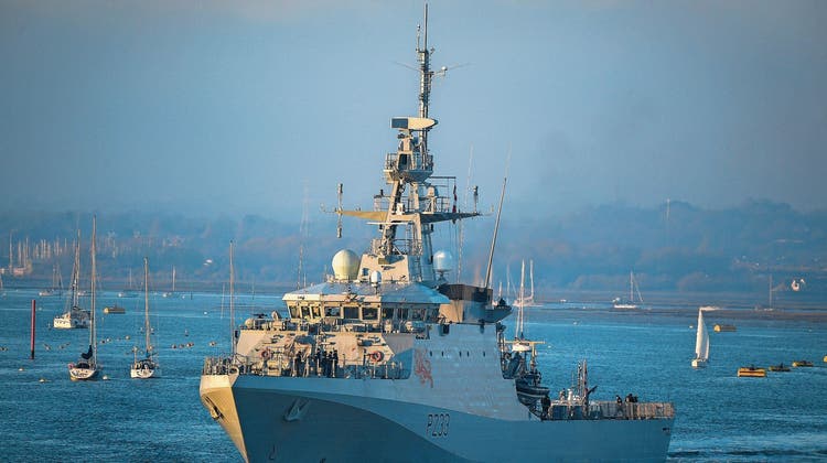 Kriegsschiffe im Ärmelkanal: London und Paris schicken Marineboote los – was hinter der Eskalation steckt