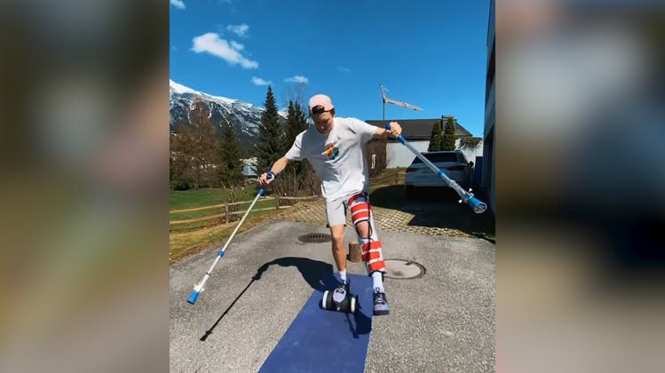 Auch an Krücken nicht zu stoppen: Andri Ragettli meistert einen Parcours trotz Verletzung