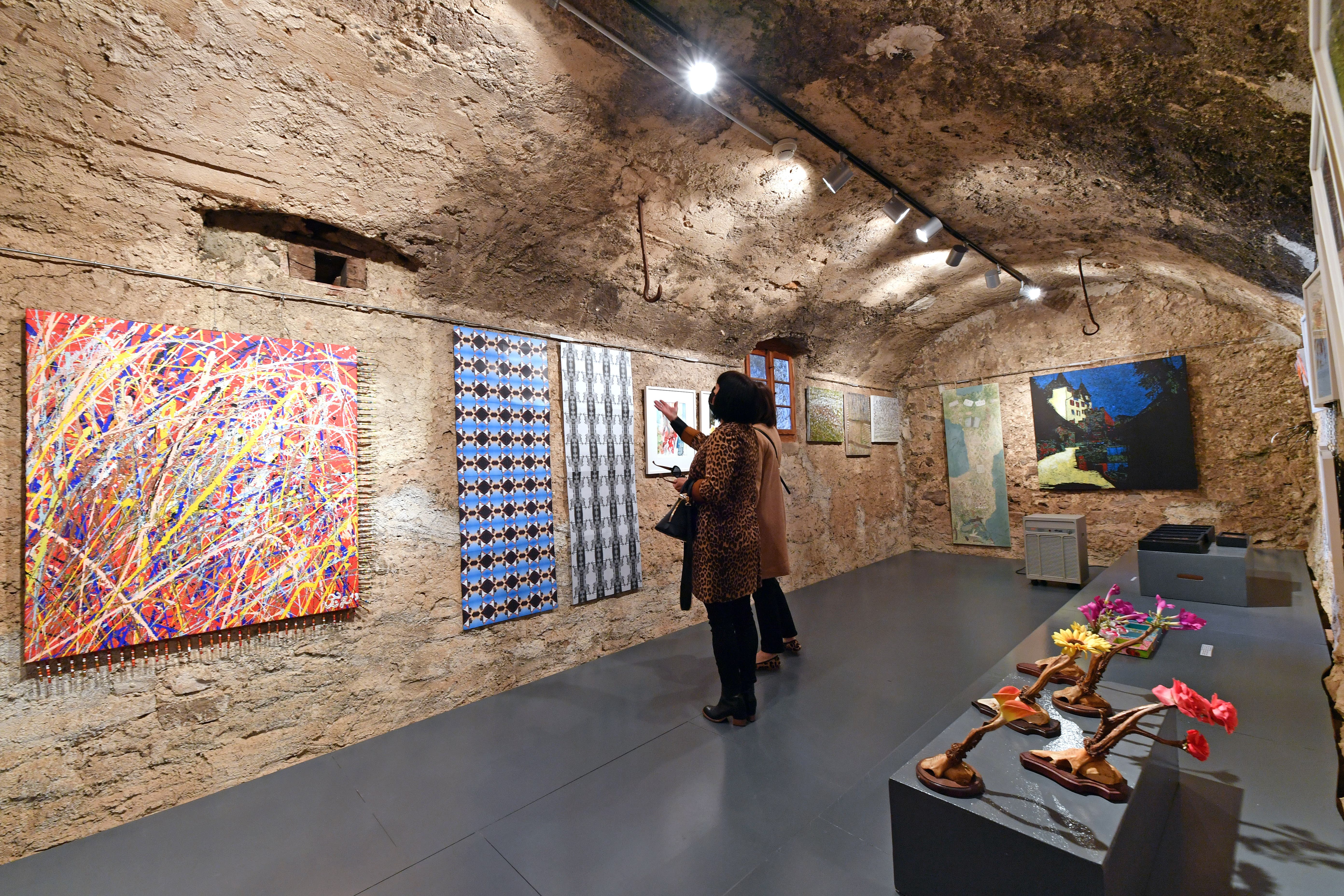 12 Künstler stellen in der Schlossgalerie II ihre Arbeiten zum Ausstellungsmotto aus. 