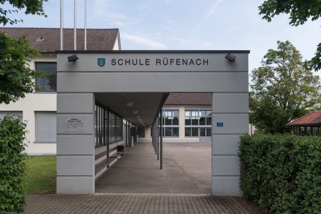 Der Eingangsbereich zur Primarschule Rüfenach.