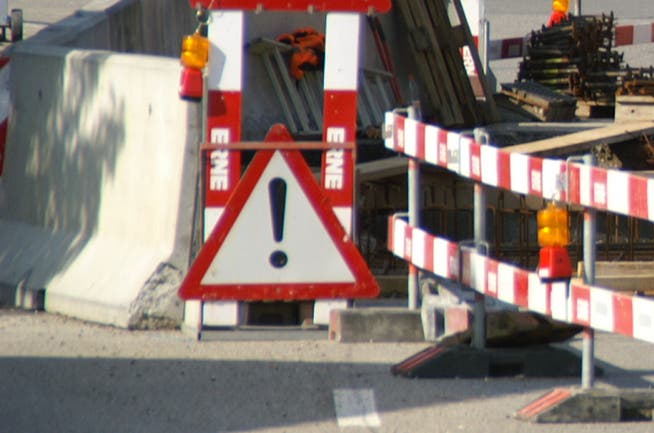 Die Sanierung der Limmattalstrasse in Geroldswil ist Teil eines grösseren, sich über mehrere Jahre erstreckenden Strassenbauprojekts.