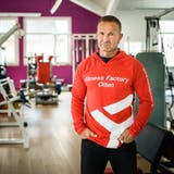 Fordert einen raschen Abbau der Massnahmen in Fitnessbetrieben: Pascal Jörg in seiner «Fitness Factory»-Filiale in Dulliken. (Stefan Bohrer)