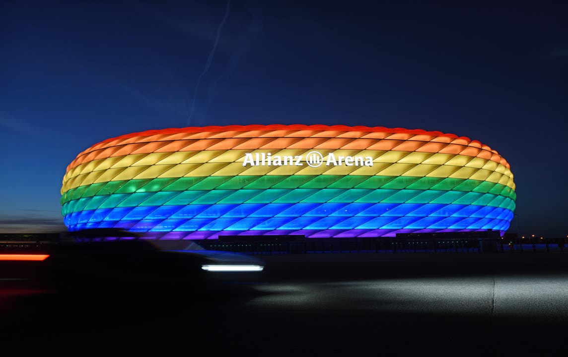 Die Uefa entschied sich am Dienstag dazu, dass die Allianz Arena nicht in den Regenbogenfarben erstrahlen darf. 