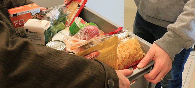 Cartons du Coeur hilft Armutsbetroffenen mit Lebensmittel-Lieferungen.