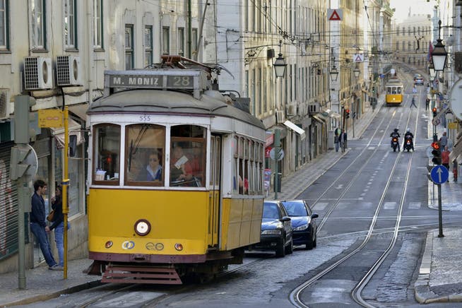 Die Stadt mit den ikonischen gelben Trams muss zurück in den Lockdown: In Lissabon grassiert die «Delta»-Variante, Portugals Hauptstadt ist zum europaweiten Hotspot geworden.