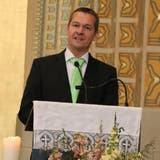 Pfarrer Lars Heynen stellte sich in zwei Gottesdiensten den Kirchbürgern vor. (Bild: Markus Bösch)