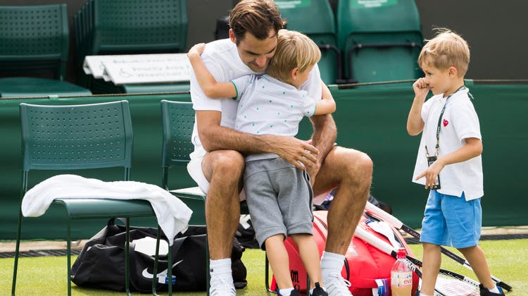 Roger Federer blickt bereits nach vorne. In Richtung Wimbledon. (Ian Langsdon / EPA)