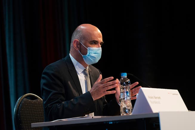 Bundesrat Alain Berset bei der Medienkonferenz am Dienstag in Solothurn zur Schnelltest-Problematik: «Das können wir nicht beeinflussen.»