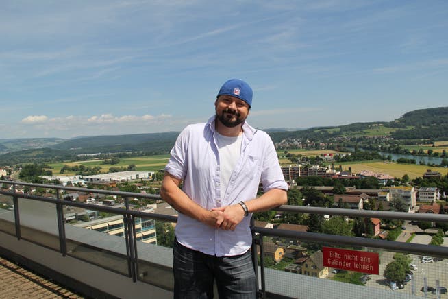Sven Kunz auf der Dachterrasse des ehemaligen Turmhotels in Bad Zurzach