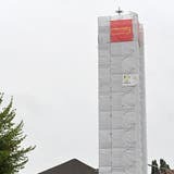 Turm der Friedenskirche Olten ist aktuell eingerüstet. (Bruno Kissling)