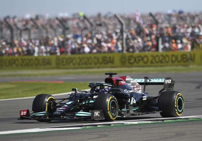 Lewis Hamilton im Mercedes-AMG bei seinem Heim-Grand-Prix in Silverstone.