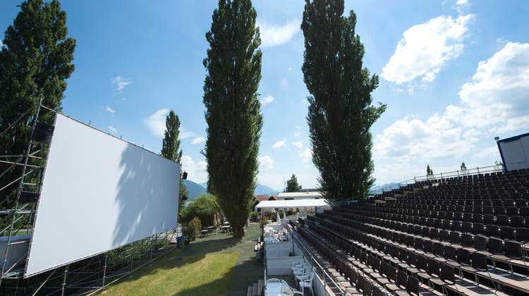 Das Open-Air-Kino am Zugersee. Hier im Jahr 2019. (Bild: Maria Schmid (9. Juli 2016))