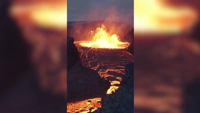 Hautnah an der Eruption: Drohnenflug über aktiven Vulkan in Island