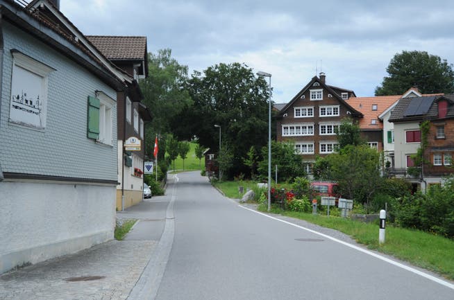 Lachen Walzenhausen: Wegen der Bauarbeiten ist der Postauto-Fahrplan eingeschränkt.